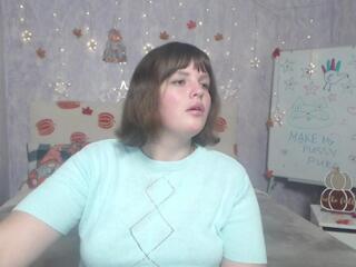 Stacey L webcam model stream image