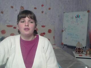 Stacey L webcam model stream image