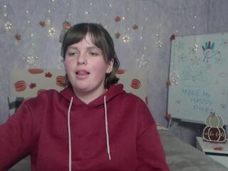 Stacey L webcam model stream image