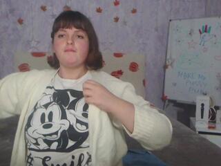 Stacey L webcam model stream image