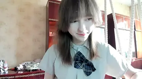 Yoonhee_Kiss webcam model stream image