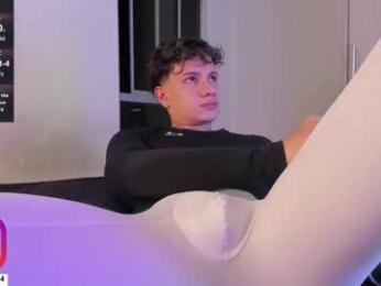 derekolsen_ webcam model stream image