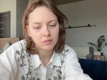 holydori webcam model stream image