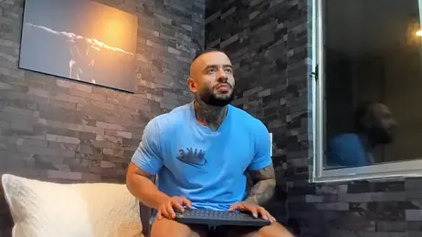 BruceDallas webcam model stream image