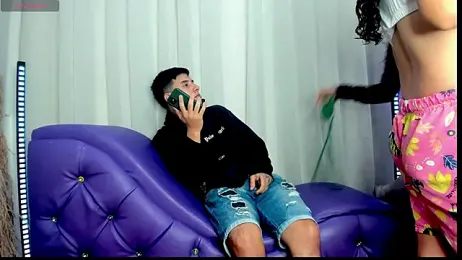 Yourslust_ webcam model stream image