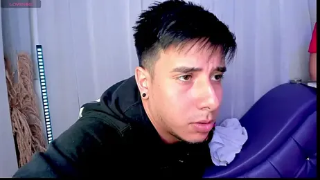 Yourslust_ webcam stripchat model stream image