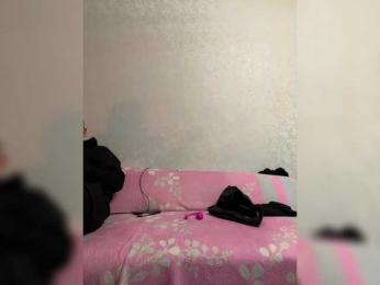 TotheMoonandBack webcam model stream image