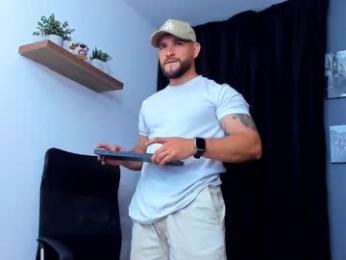 andrewdiaz_ webcam model stream image