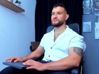 andrewdiaz_ webcam model stream image