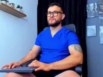 andrewdiaz_ webcam model stream image