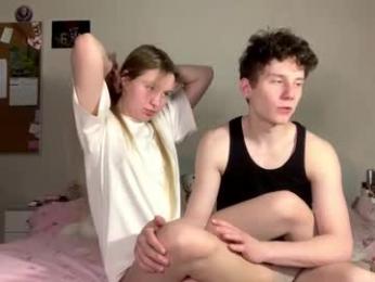 floracouple webcam model stream image