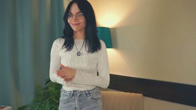 HoneyDewolfe webcam model stream image