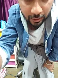 Cute_Lucky webcam model stream image