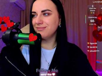 YURIEVNA13 webcam model stream image