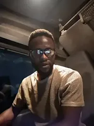 Bull_Gee webcam model stream image