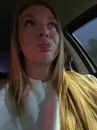 Sweet___Emily webcam stripchat model stream image