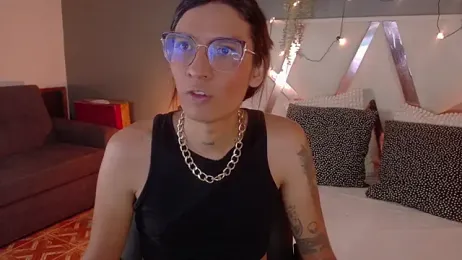 LauraaGomezz__ webcam model stream image