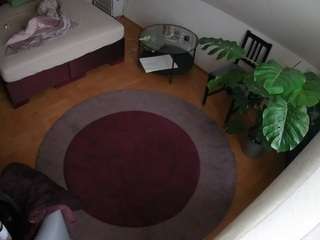 voyeurcam-julmodels-whitebed-5 webcam model stream image