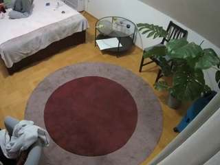 voyeurcam-julmodels-whitebed-5 webcam model stream image