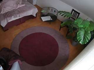 voyeurcam-julmodels-whitebed-5 webcam model stream image