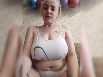 L-isa webcam model stream image