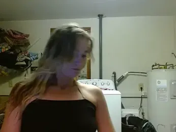 missymilf webcam model stream image