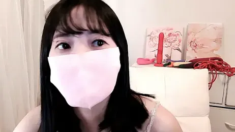 MOMO_ROSE webcam model stream image