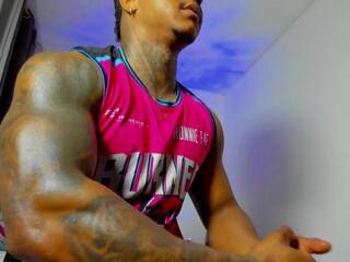 Ronnie Colemann webcam model stream image