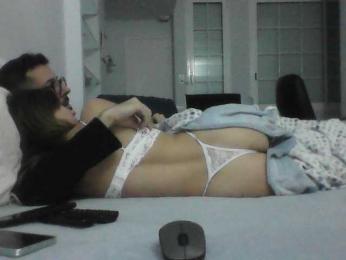 0Couple3320 webcam model stream image