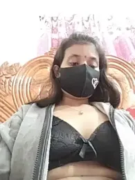 Raya-Moni webcam model stream image