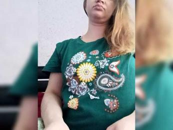 AugustinaCrys webcam bongacams model stream image