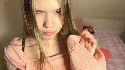 ArlyneSwilling webcam model stream image