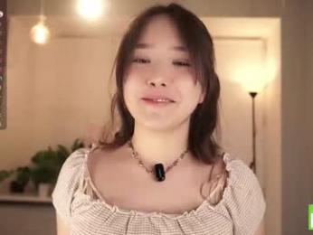 zara_shine webcam model stream image