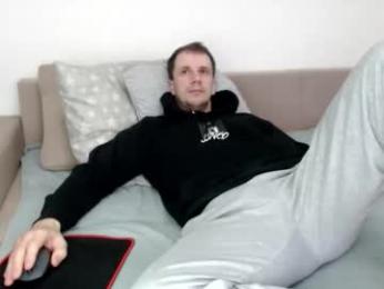 nikkiaadel webcam model stream image