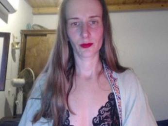 Coachella webcam bongacams model stream image