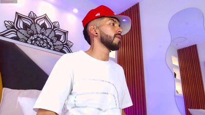 HairyBacker webcam model stream image