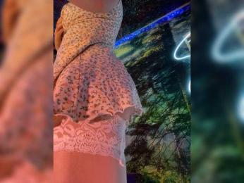 -Summer- webcam model stream image