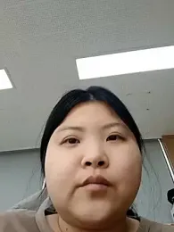 hello098712 webcam model stream image