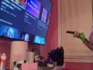 katt-leya webcam model stream image