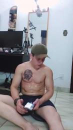 MatthewsH webcam model stream image