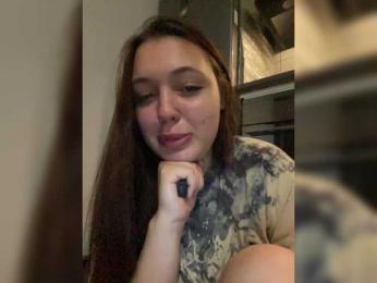 Lilliangelmoon webcam model stream image