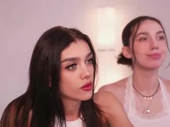 mystica_ webcam model stream image