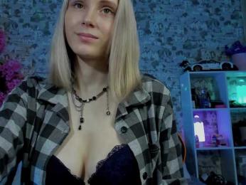 GinaGinaLove webcam bongacams model stream image