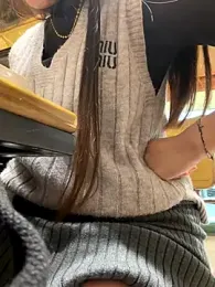 Tina_995 webcam model stream image