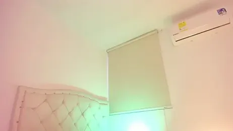 Zamblissett webcam model stream image