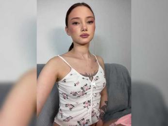 Alice__Foxx webcam model stream image