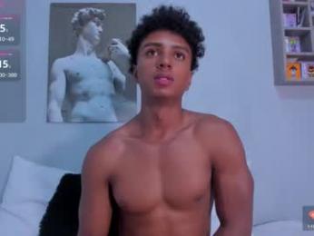 magnusking_ webcam model stream image