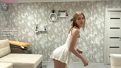 BrightAnnie webcam model stream image