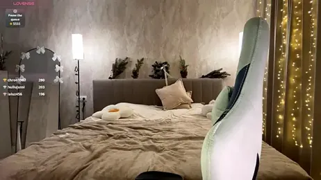 BrightAnnie webcam model stream image