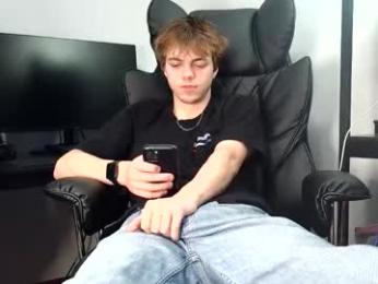 bobby72738 webcam chaturbate model stream image